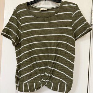 altar'd state Women's Size M Top Olive & Cream
